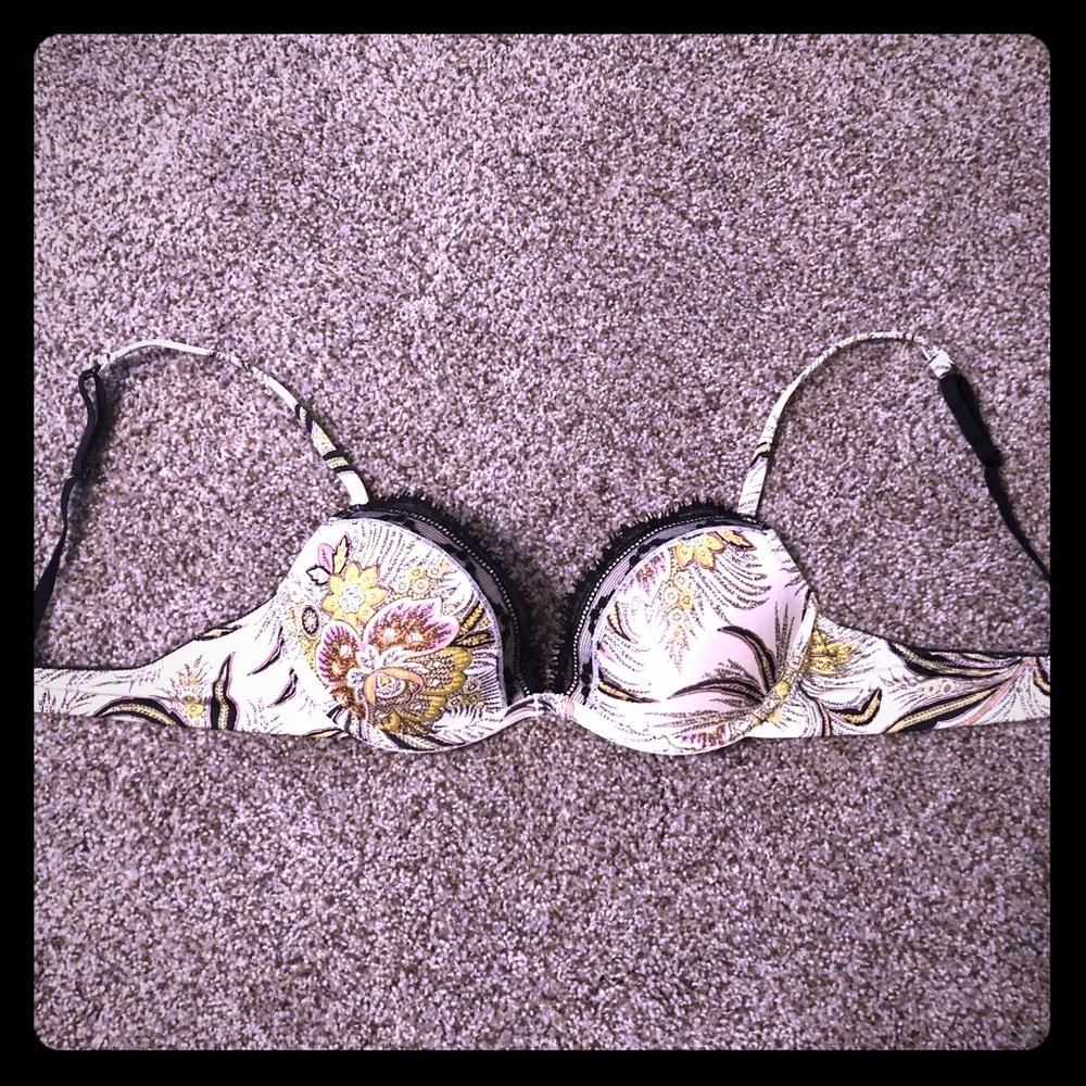 Paisley design Calvin Klein push up bra 34A